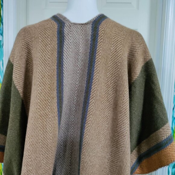 Vince Camuto Boho Brown & Olive Herringbone Striped W/ Fringe Open Front Poncho - Picture 8 of 14